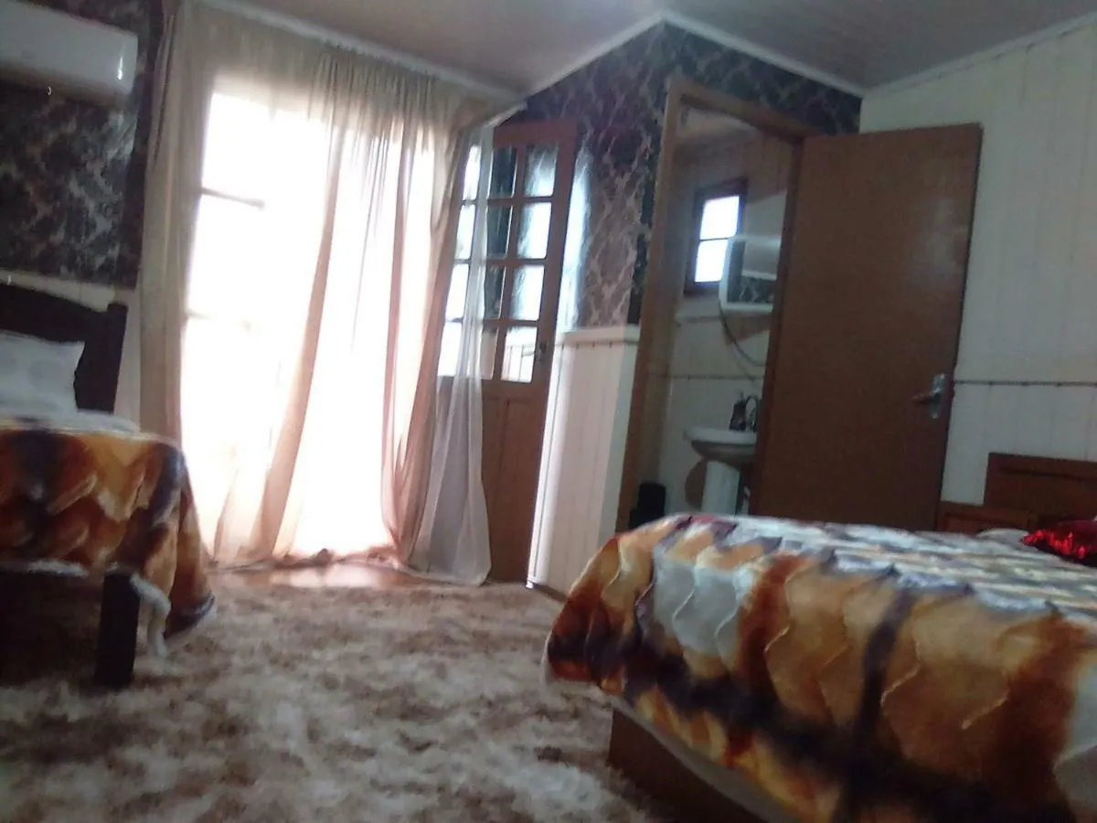 ** بيت ضيافة Pousada Jardim Alameda بلوميناو البرازيل